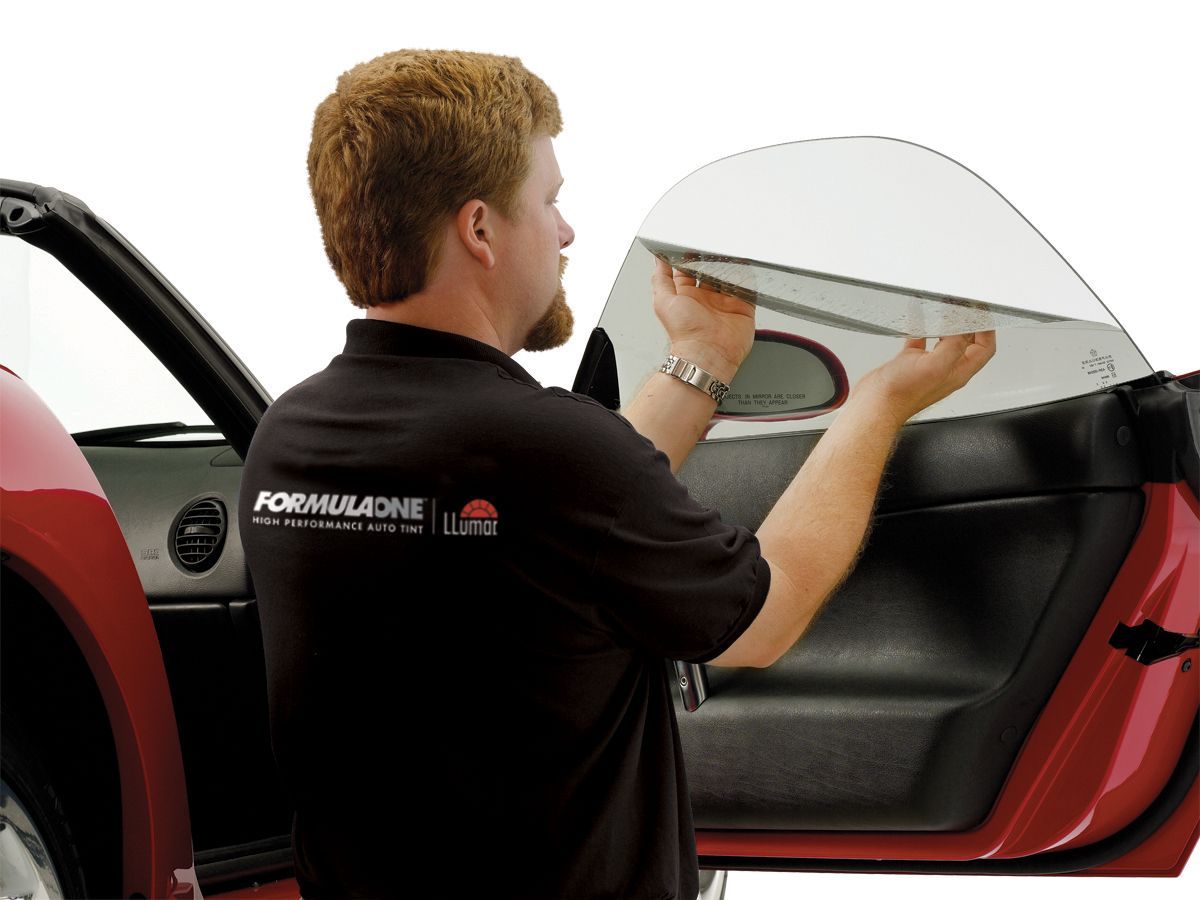 Guy Tinting Car Window
