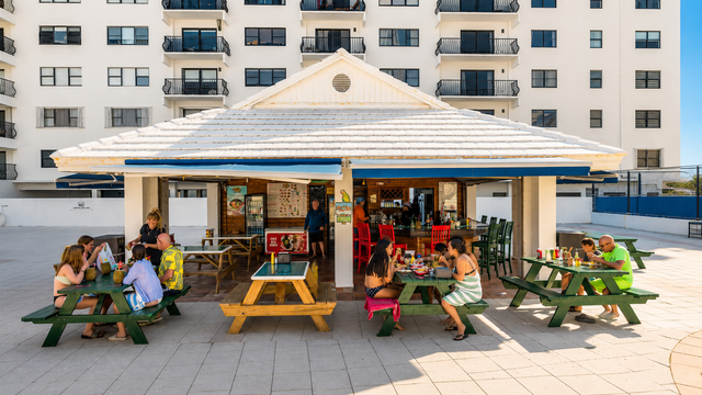 Tiki bar