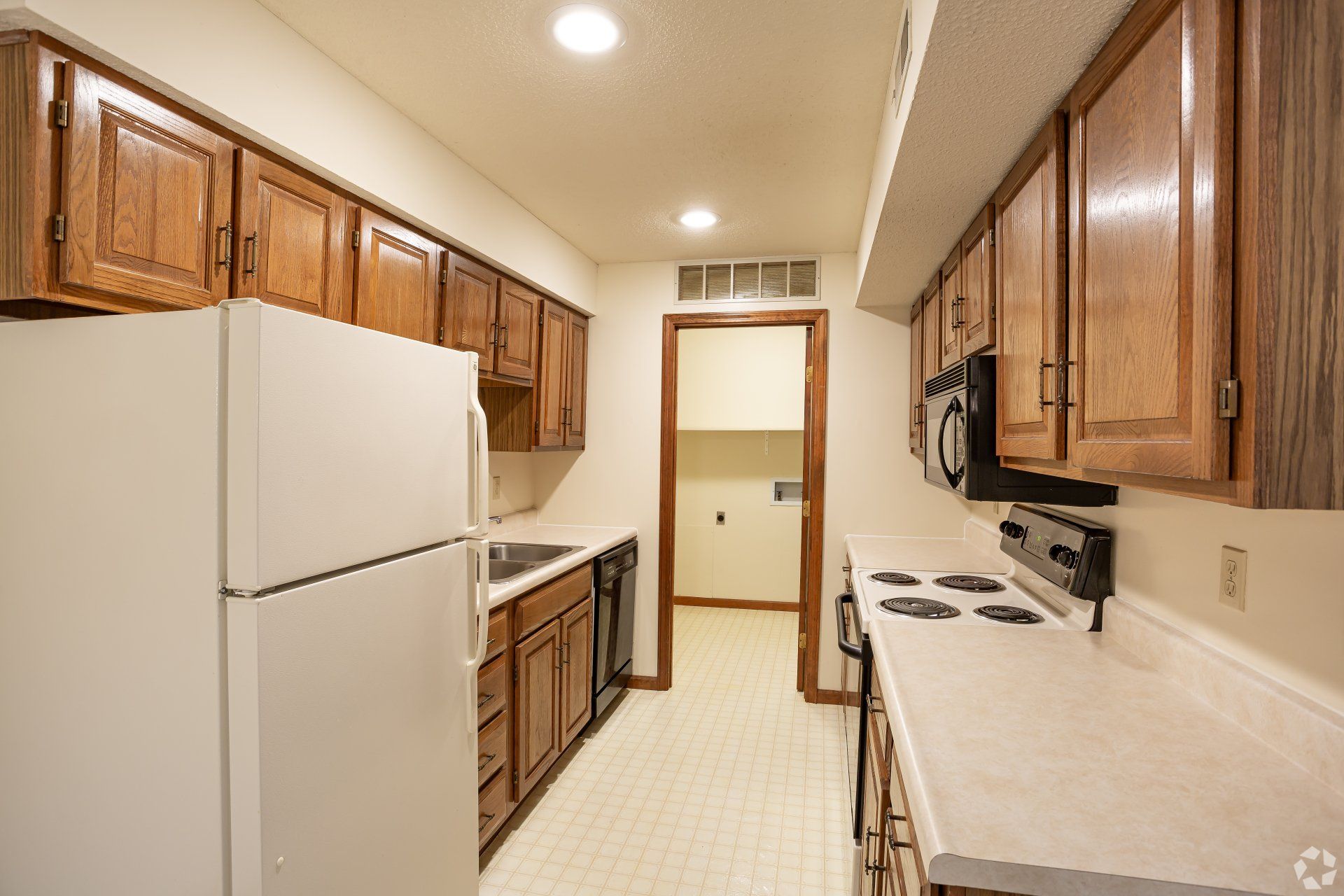 Broadway Village Photo Gallery