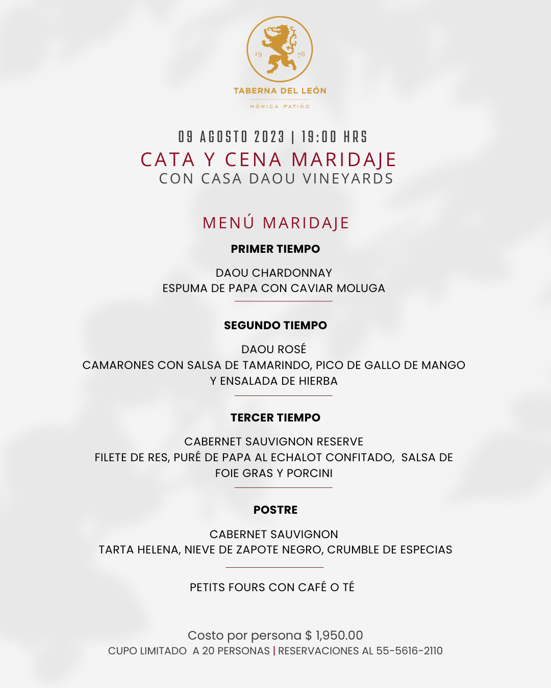 Invitación de boda con escudo dorado y texto negro/rojo sobre fondo claro.