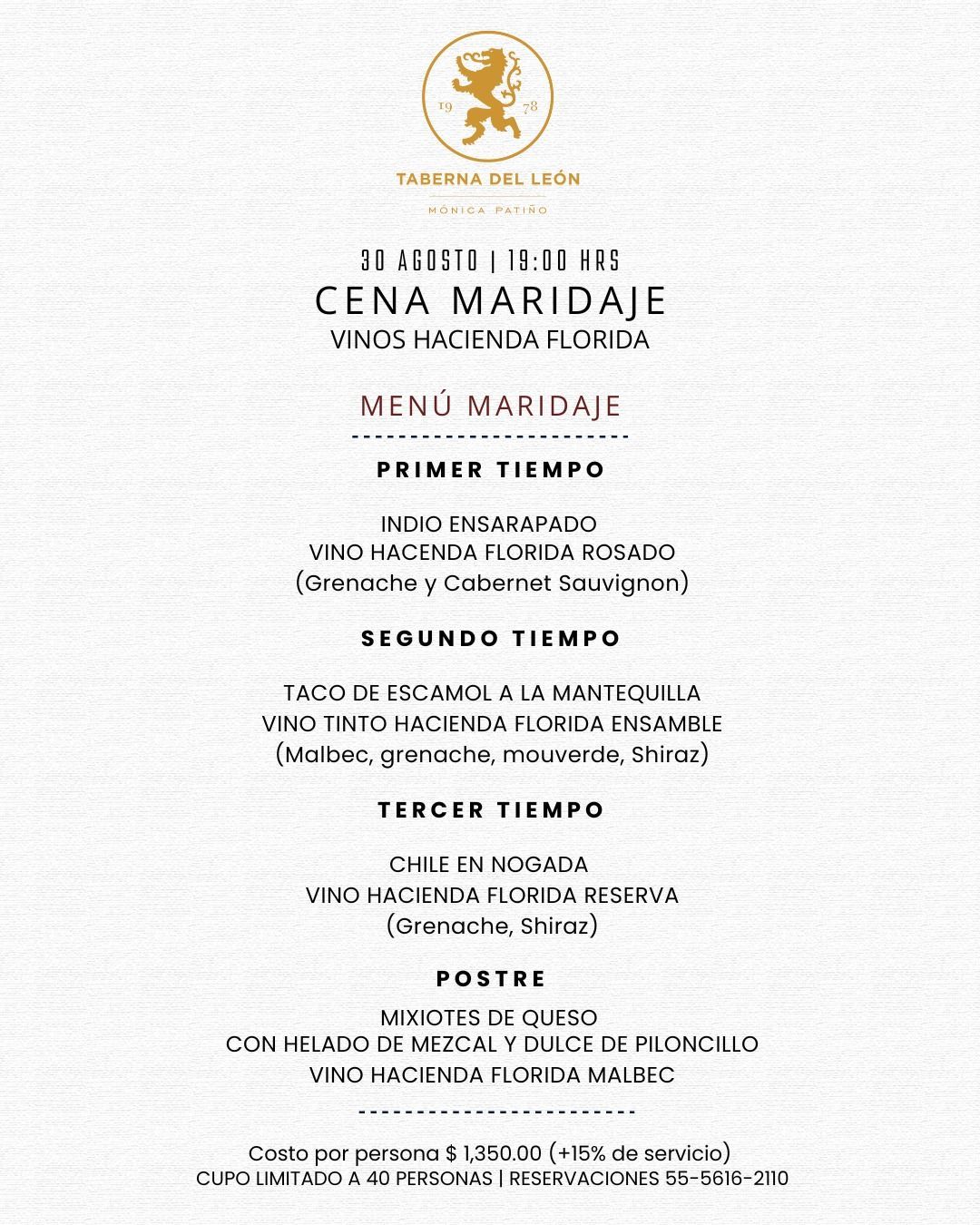 Elegante menú de cena de boda en blanco con monograma dorado y texto en español que detalla los platos y sus horarios.