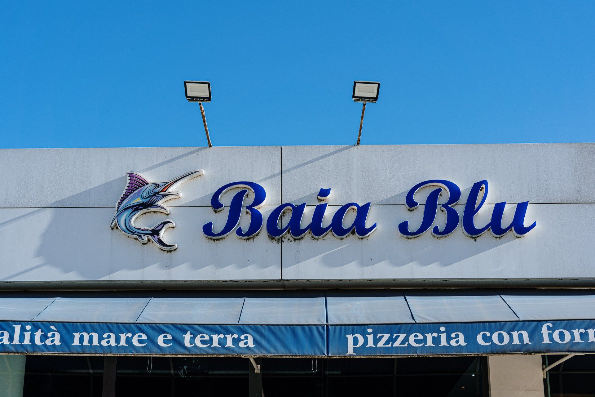 Insegna del ristorante