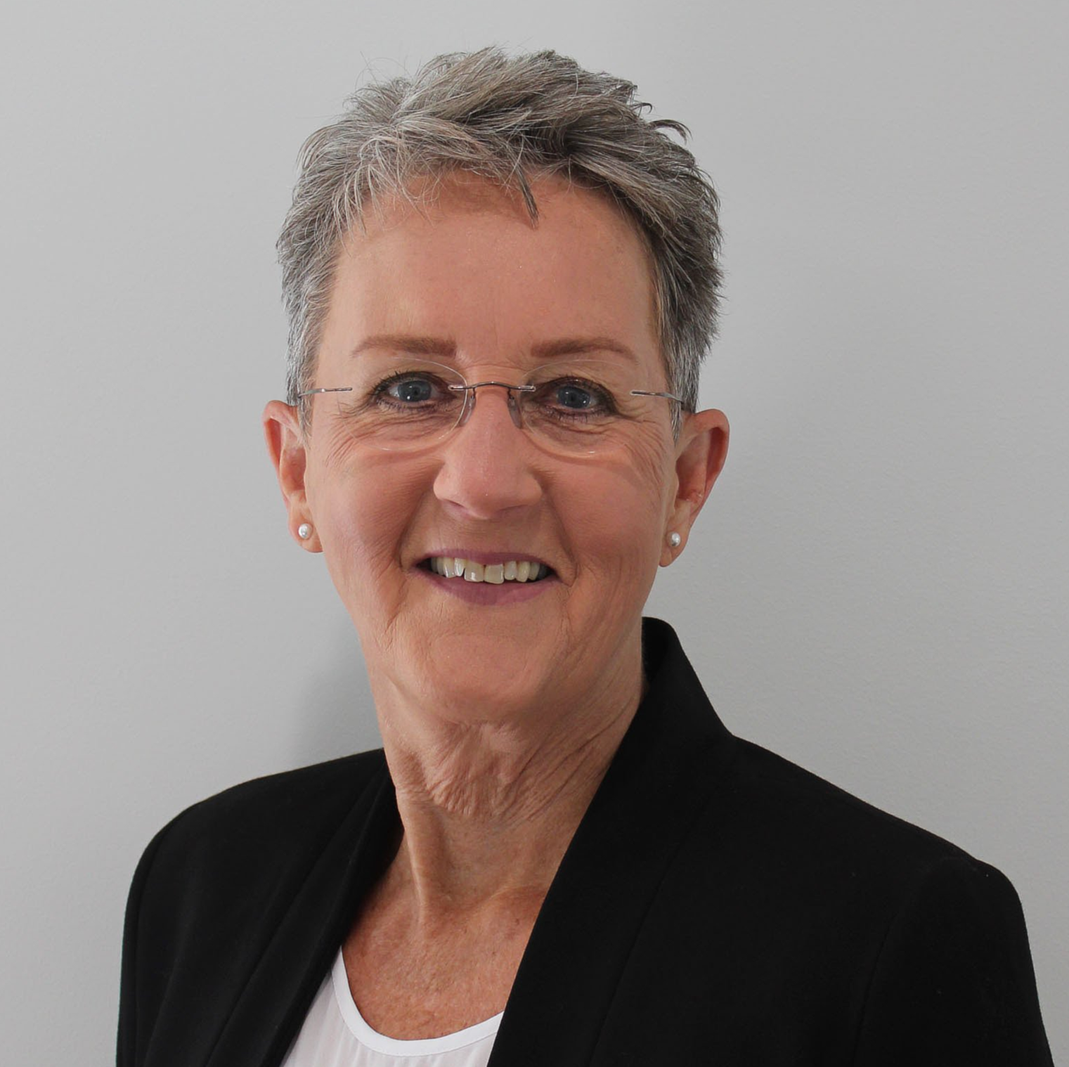 Linda Lee