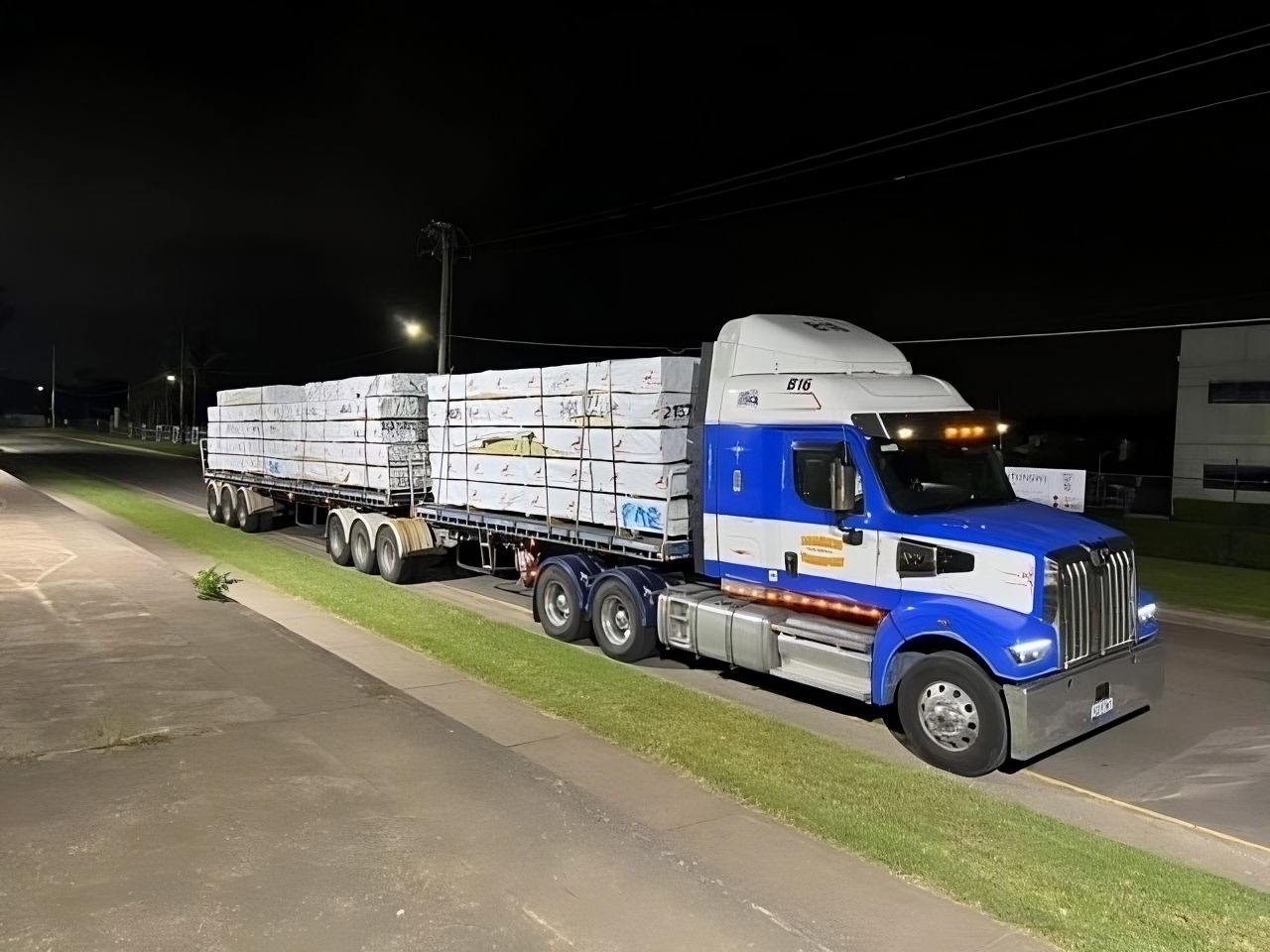 Braileys prime mover carrying timber