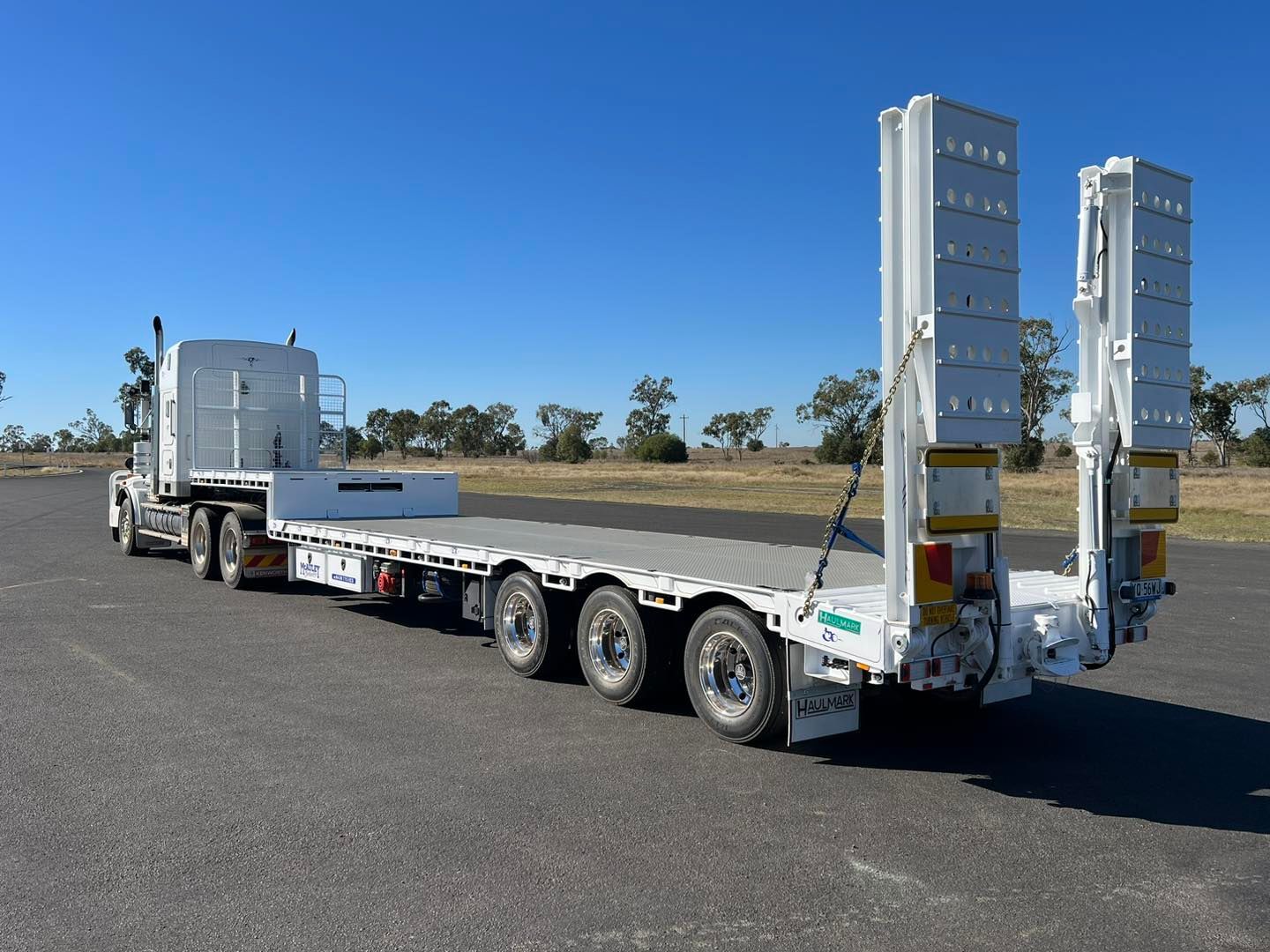 Unloaded drop deck trailer