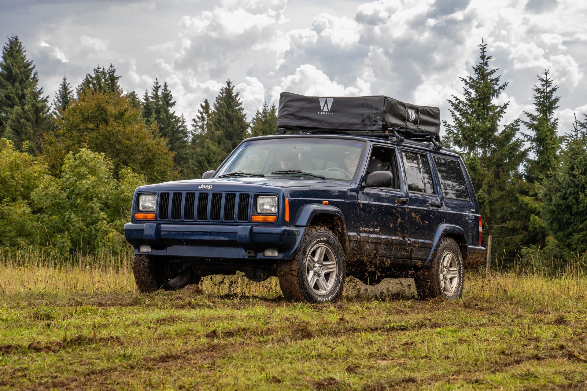 Jeep with roof rack