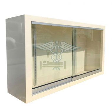 Vitrina contra muro