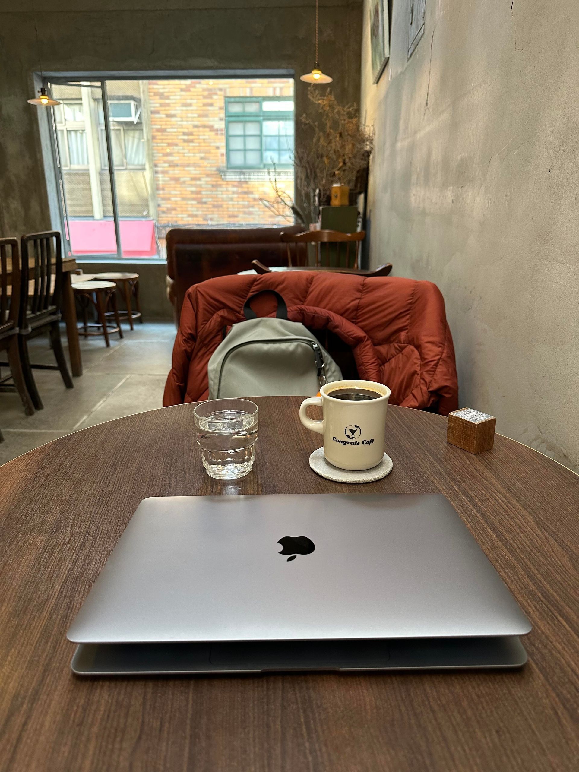 信義安和咖啡廳,Congrats Café