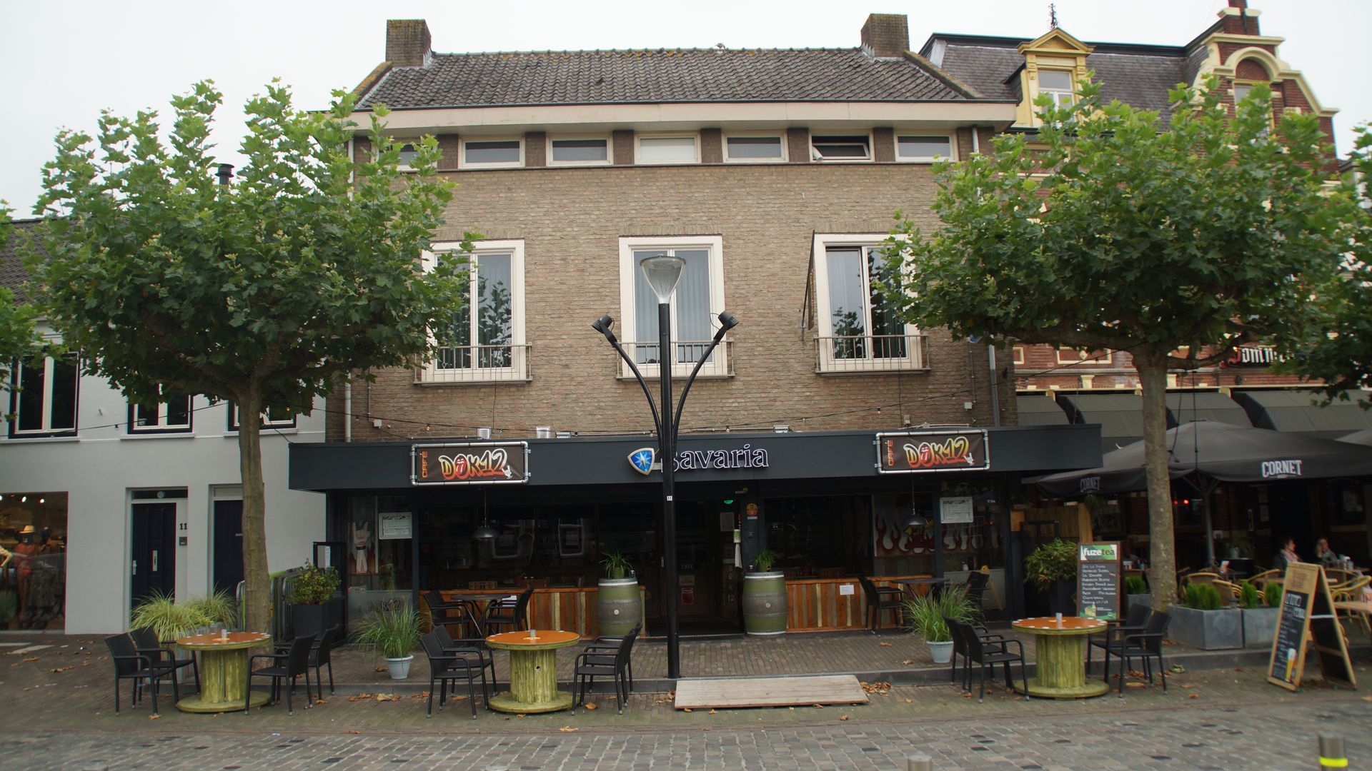 DOK12 