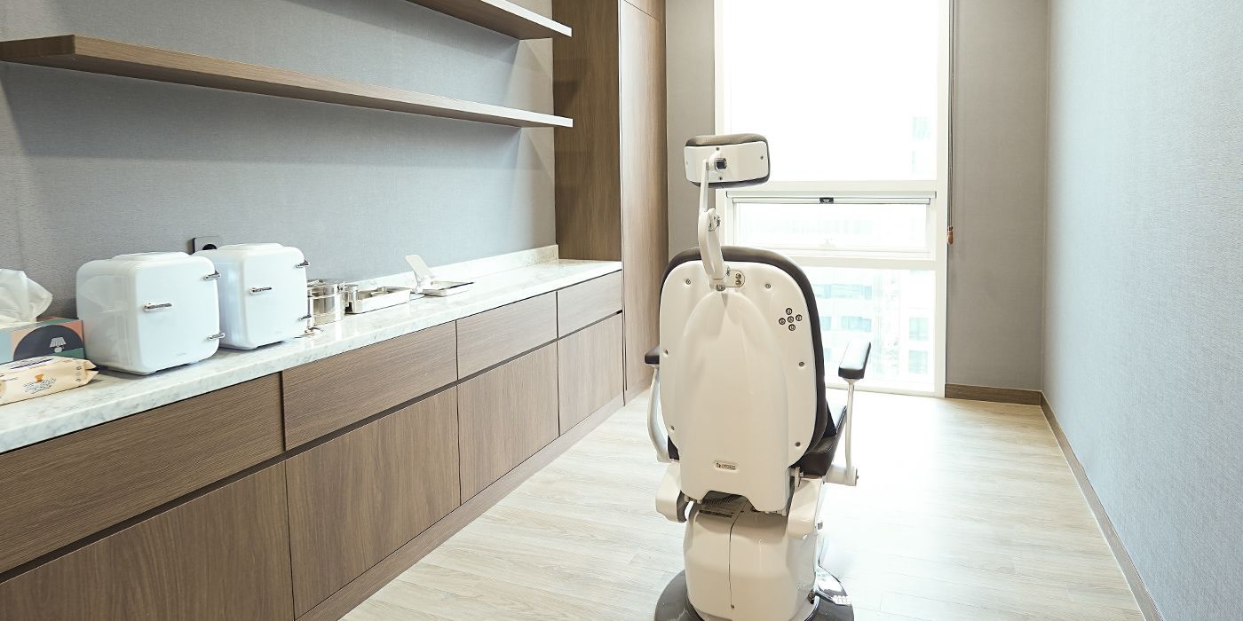 Recovery lounge, Oaro Dermatology Clinic