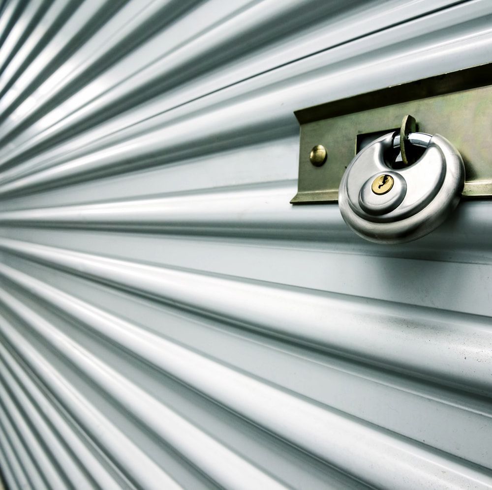 close up shot of silver lock - Twin Towns Removals Mid North Coast In Forster, NSW