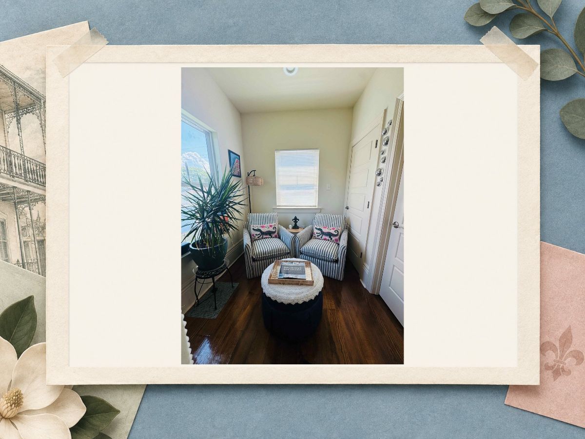 Seating area in the gator-themed guest room at The New Marigny House vacation rental in New Orleans