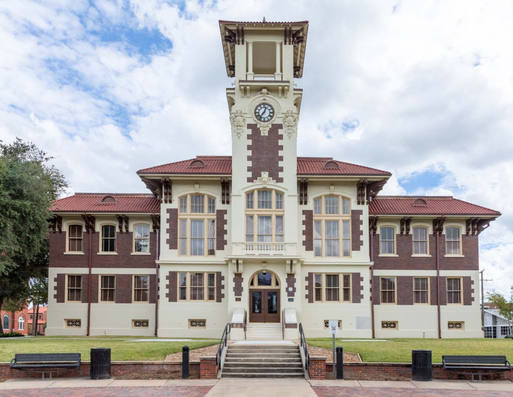 Combre Funeral Home | Lake Charles, LA