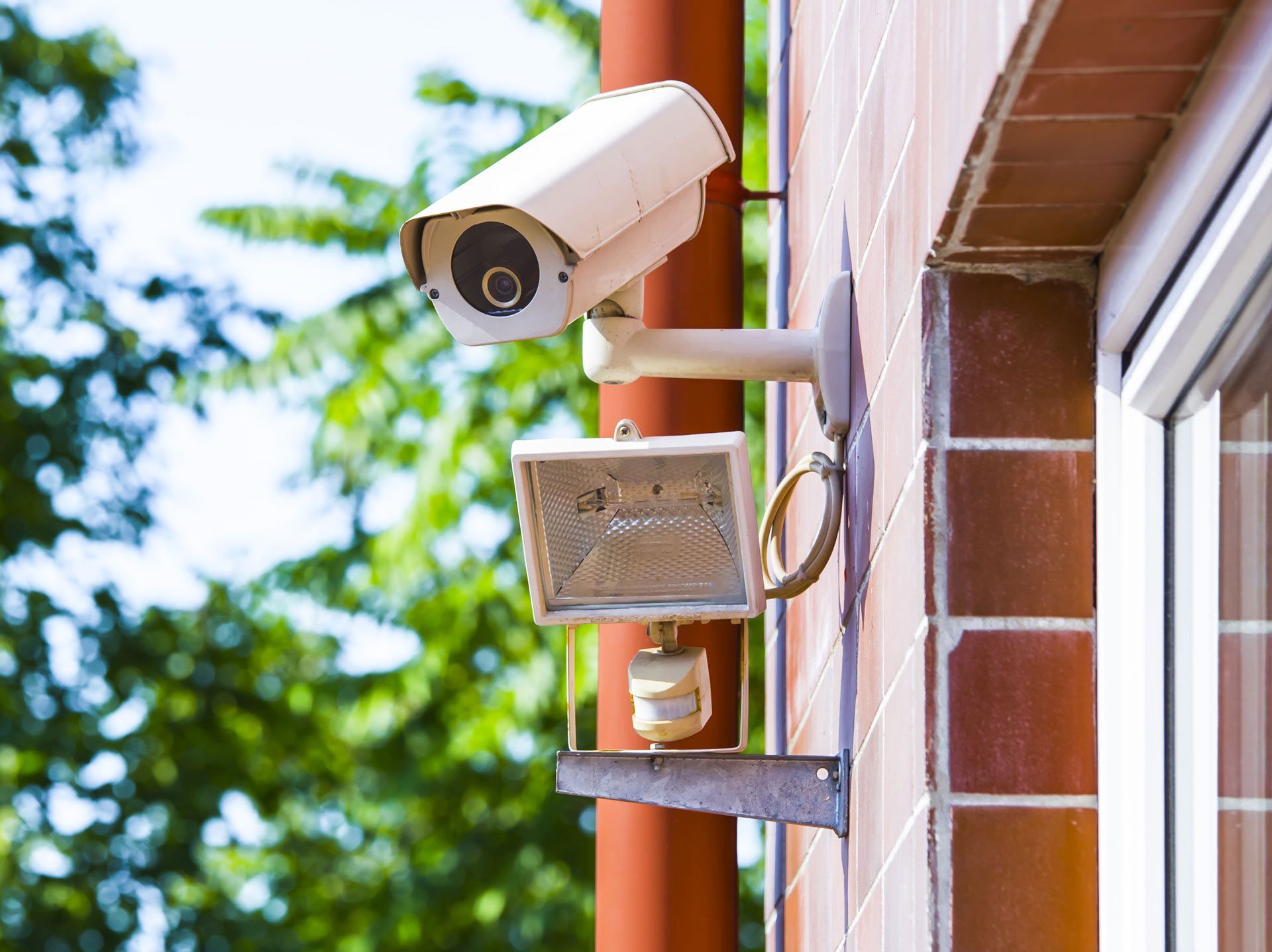 Outdoor Security Cameras