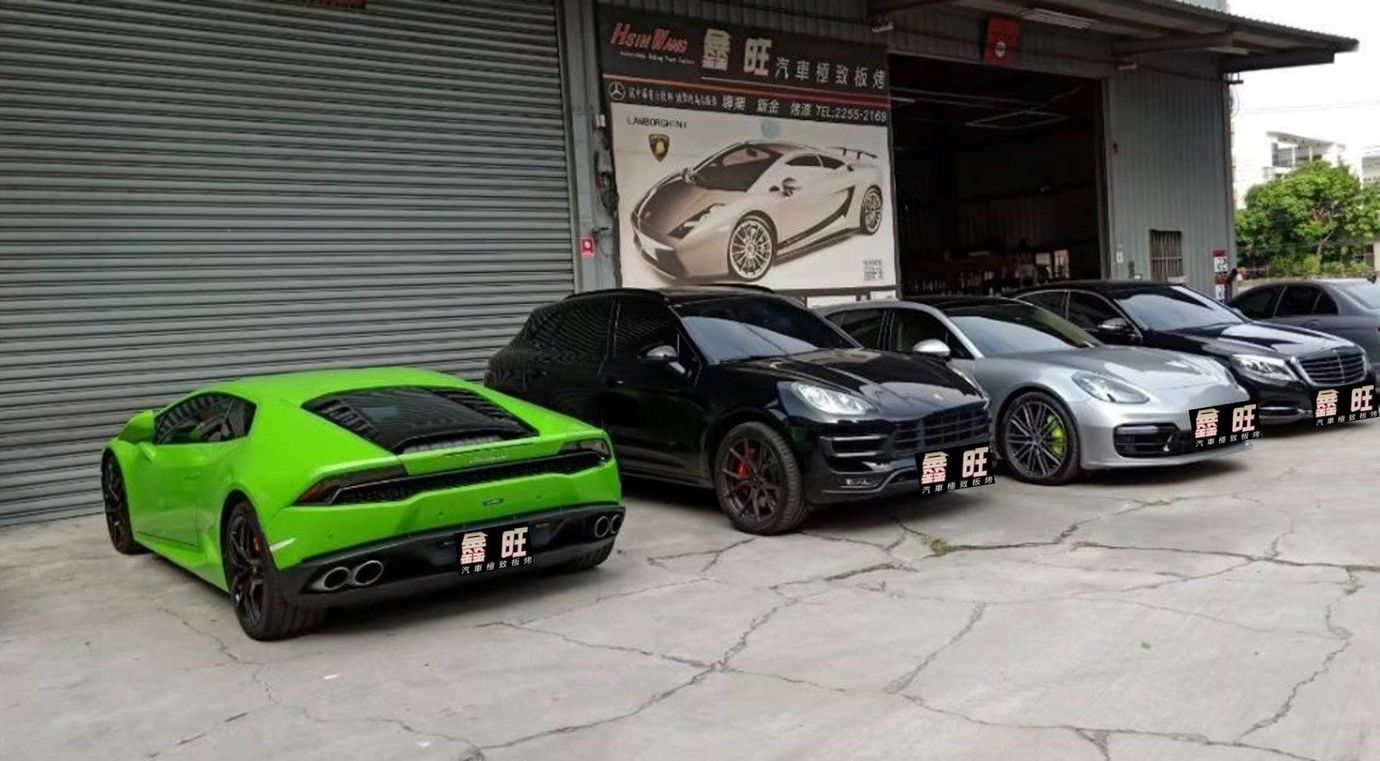 鑫旺汽車為專業極致鈑金烤漆廠,
位於台中市西區環中路3段58-19號
近台灣大道,74快速道路,朝馬路附近,廠房寬敞,停車方便,專為頂級車輛、超級跑車、各式進口特殊高價車,提供極致施工鈑金烤漆。本廠擁有深厚的鈑金烤漆經驗,鈑金烤漆師傅都是30年以上的資深專家,憑藉卓越的技術水準,及熱誠服務的心,為每一位客戶提供無與倫比的服務。鑫旺汽車的客戶多為稀有昂貴車種,
我們始終重視隱私,不方便公開具體車款資訊。選擇鑫旺汽車,您將體驗業界最頂尖的鈑金烤漆技術和無微不至的專業服務。