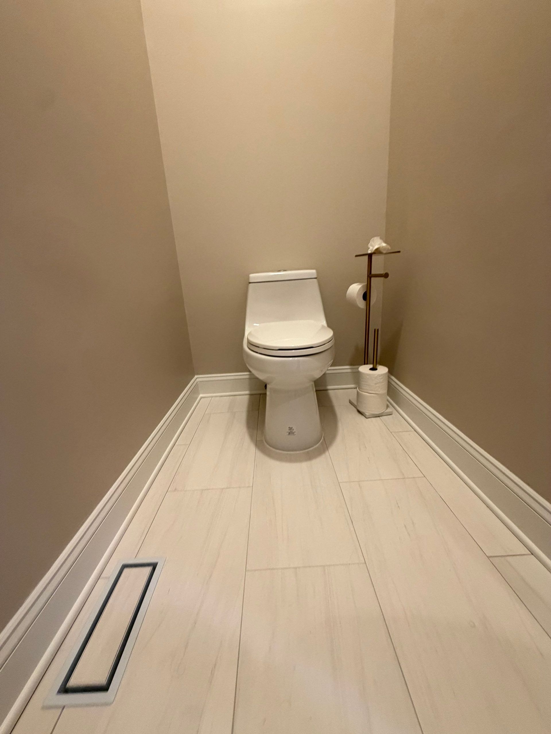 Remodeled bathroom nook and new toilet in Franklin, Tennessee