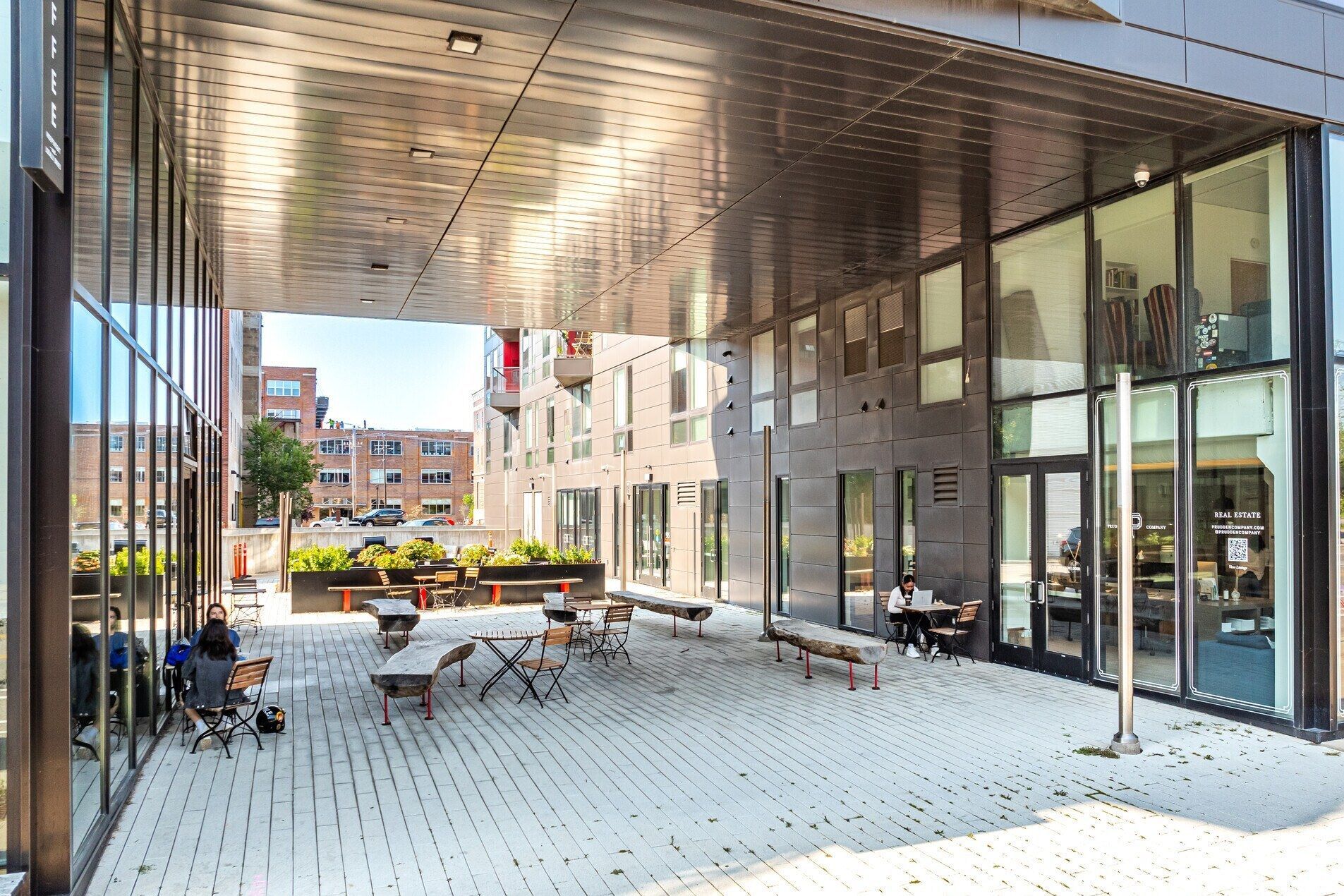 Covered patio at Brunsfield North Loop