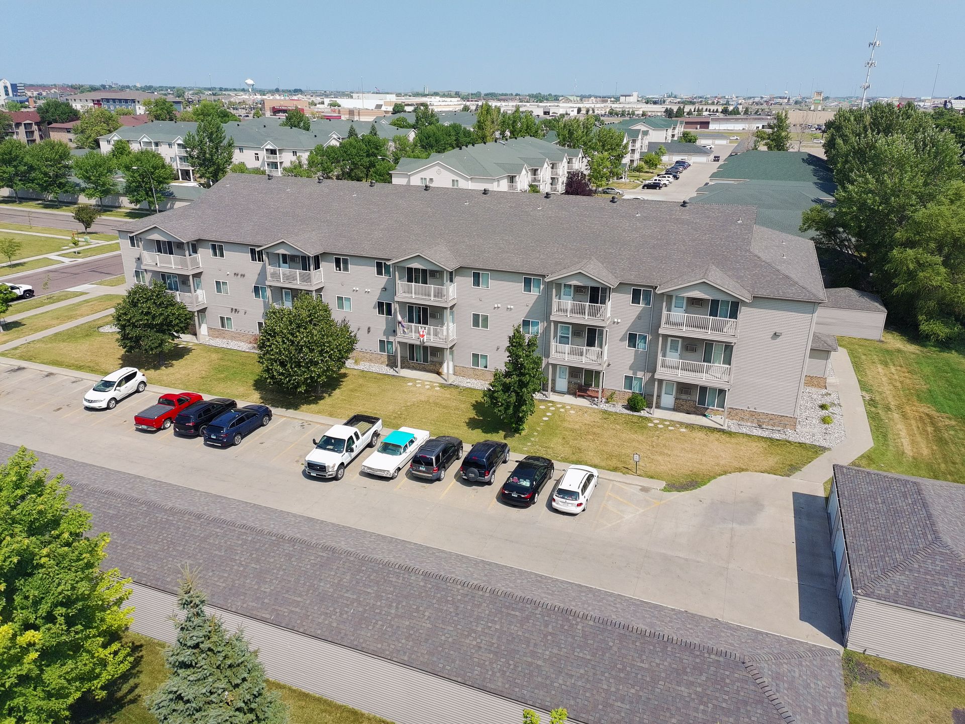 Archway Apartments - Aerial
