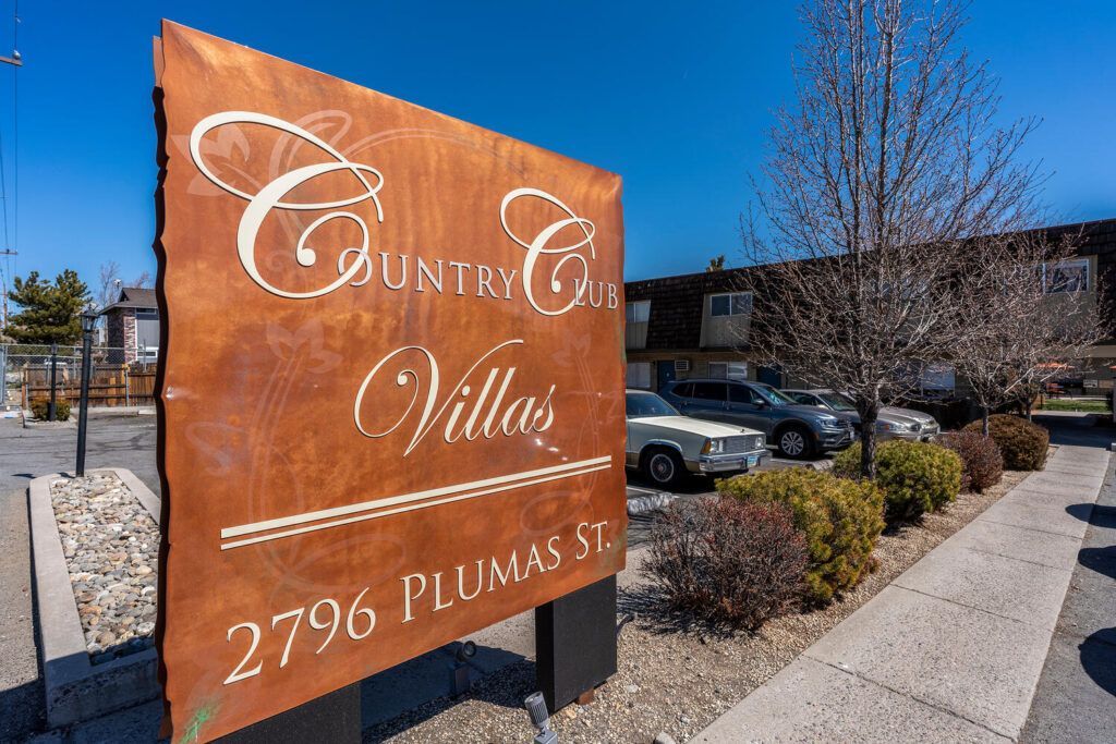 Country Club Villas