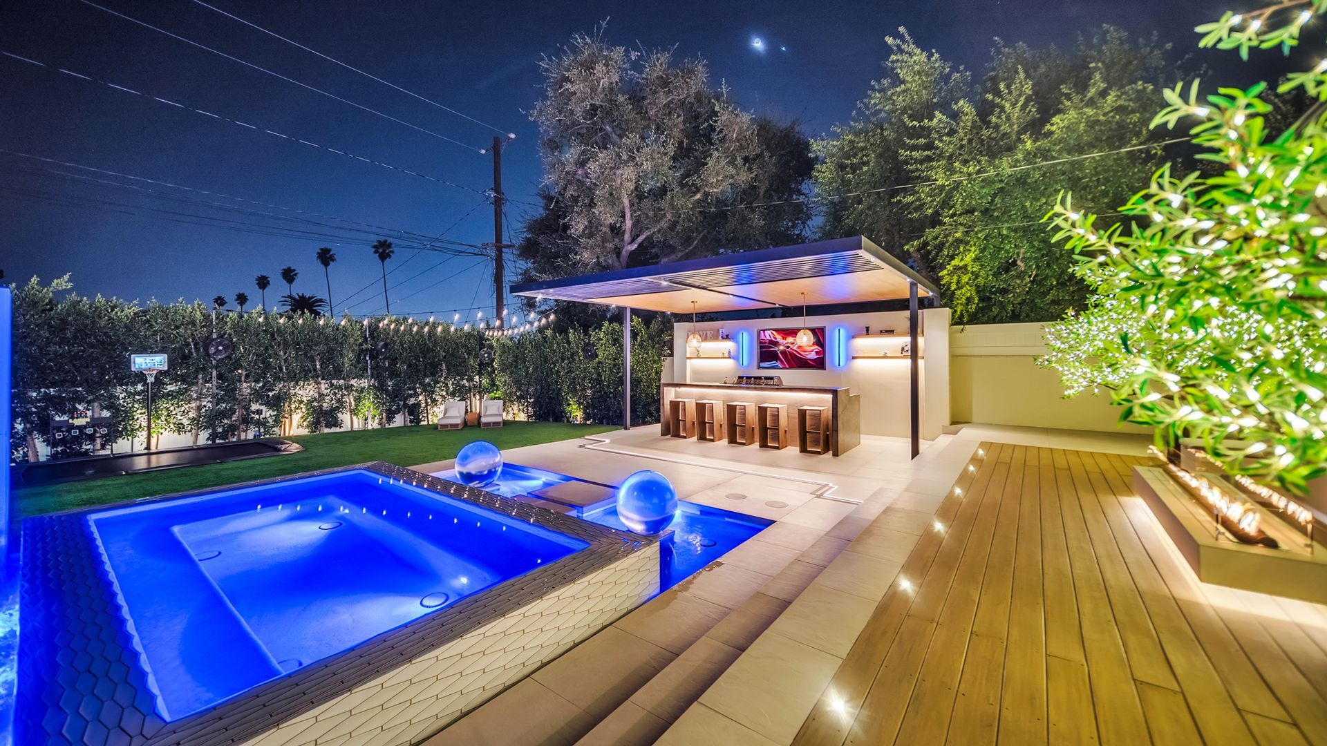 Custom pool and outdoor living space in Los Angeles. Designed and built by Westmod.