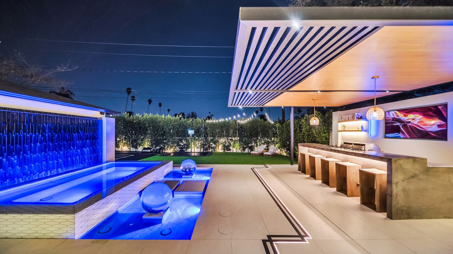 Custom pool and outdoor living space in Los Angeles. Designed and built by Westmod.