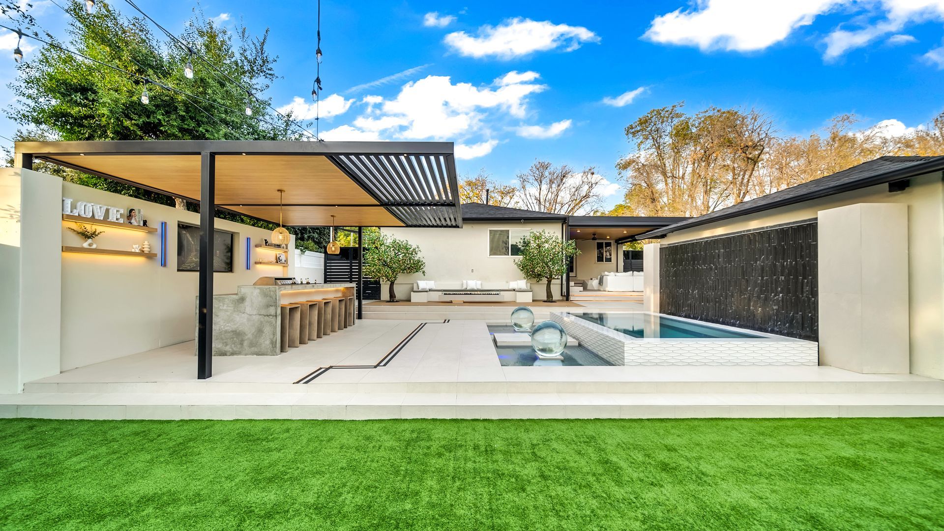 Custom pool and outdoor living space in Los Angeles. Designed and built by Westmod.
