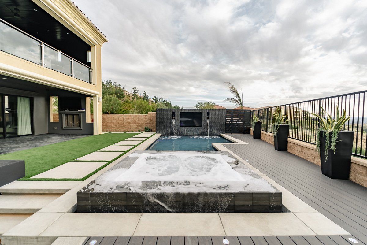 Luxury Swimming pool in Porter Ranch, CA.