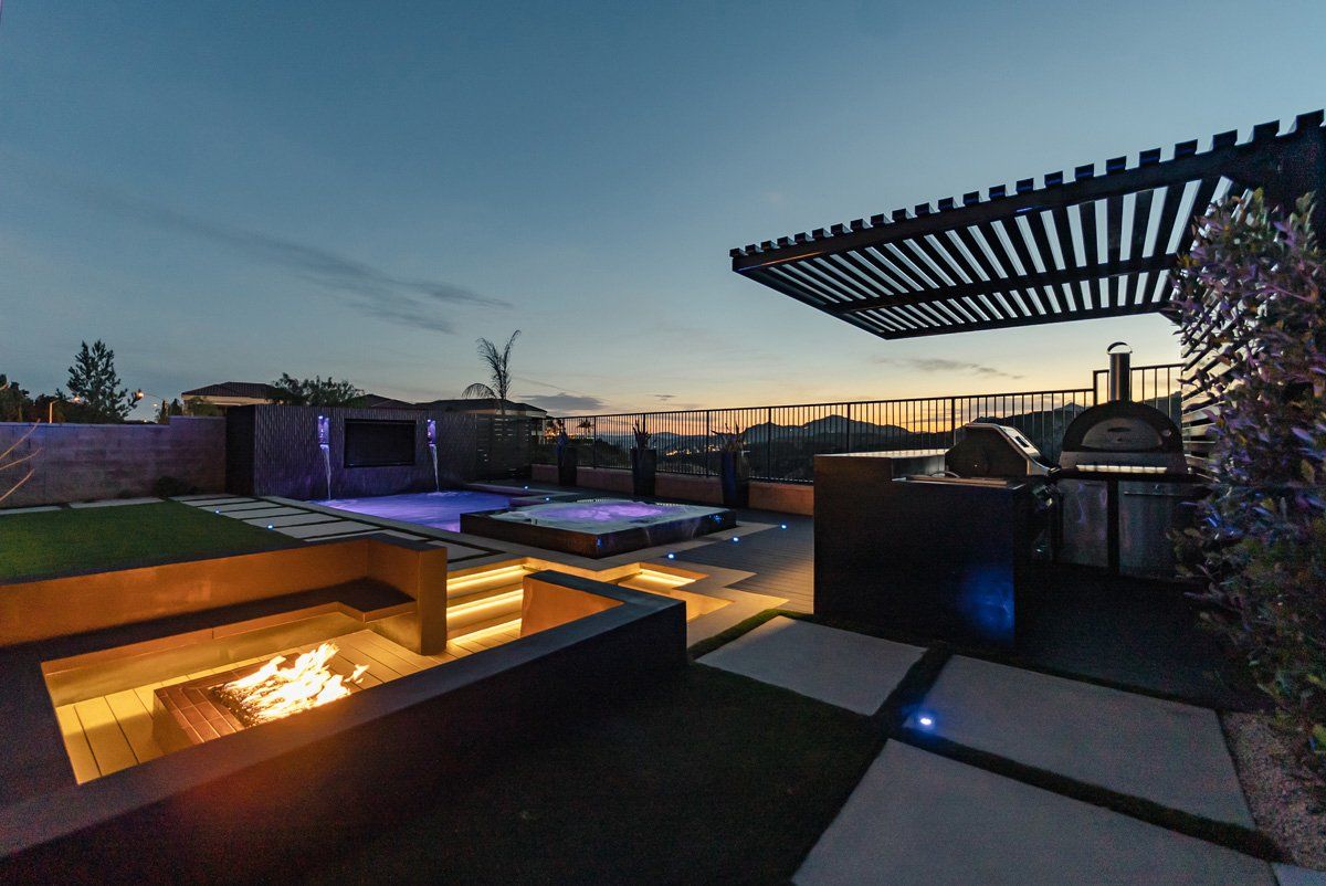 Luxury Swimming pool in Porter Ranch, CA.