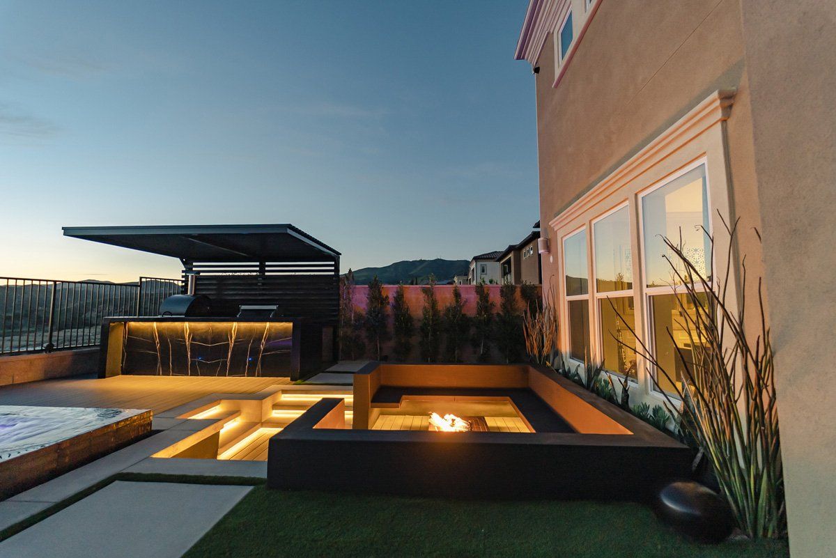 Luxury Swimming pool in Porter Ranch, CA.