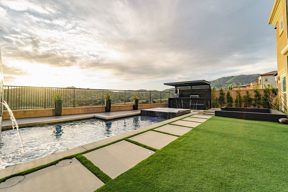 Luxury Swimming pool in Porter Ranch, CA.