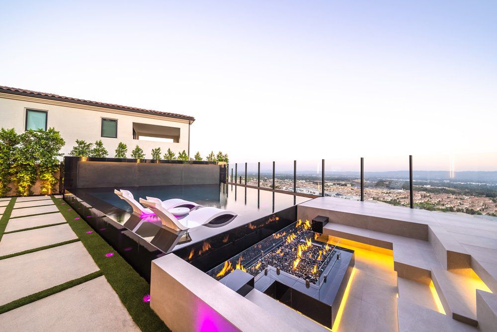 San Juan Capistrano Swimming Pool Contractor - Custom pool on a hillside San Juan Capistrano Swimming Pool Contractor - Custom pool on a hillside