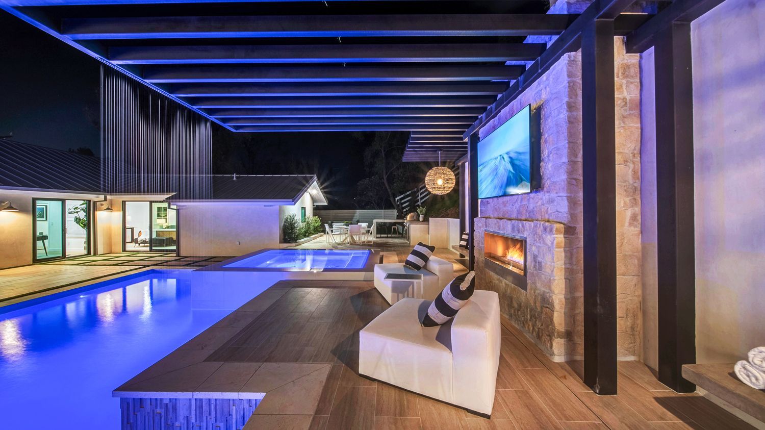 custom backyard design by Westmod