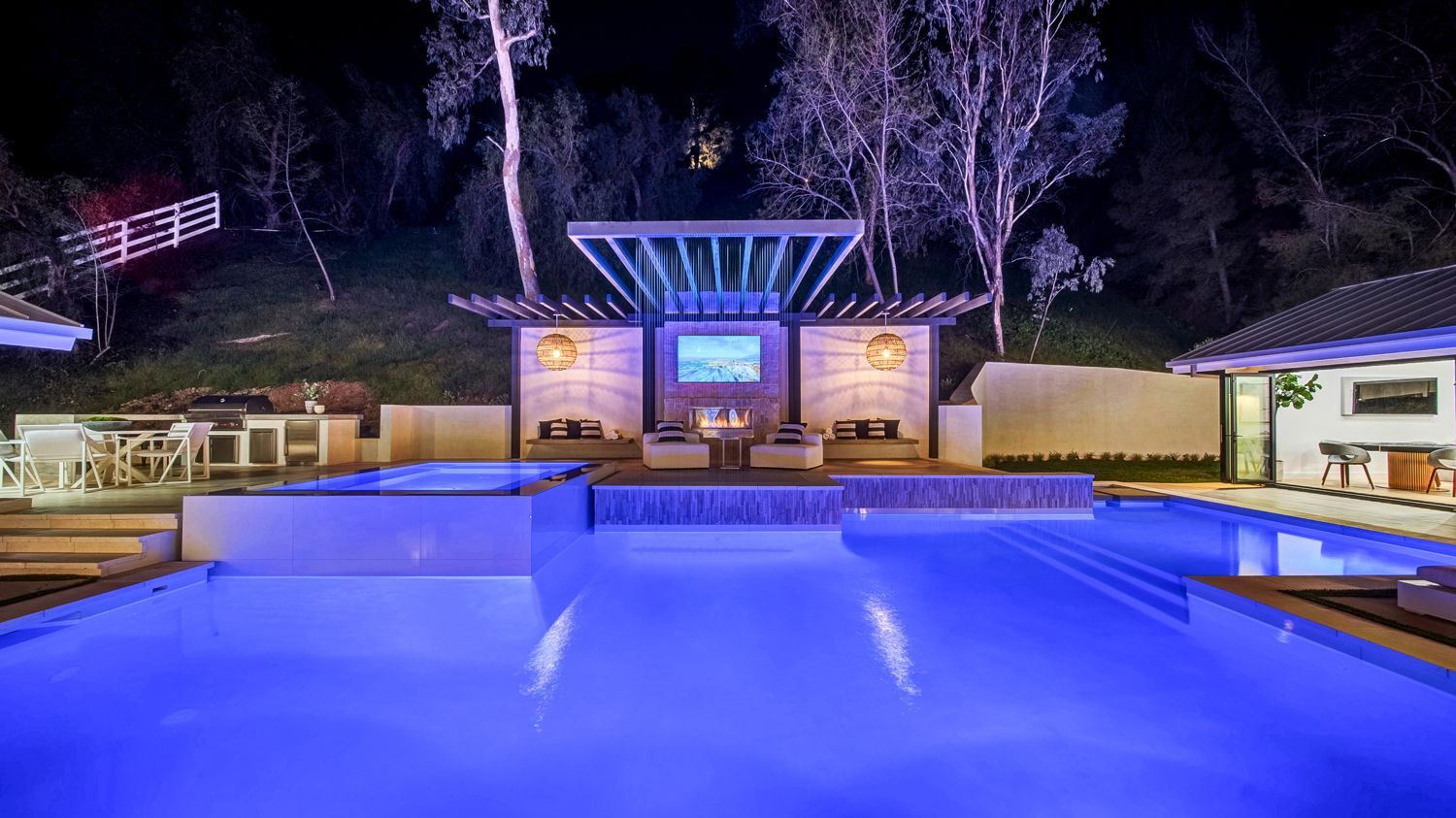 custom backyard design by Westmod