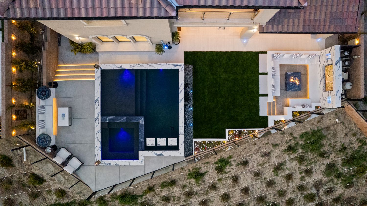 Luxury Swimming pool in Porter Ranch, CA.