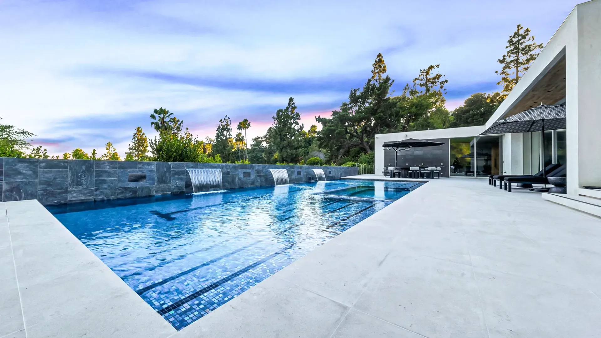 Luxury pool design and construction in Beverly Hills. Design and build by Westmod.