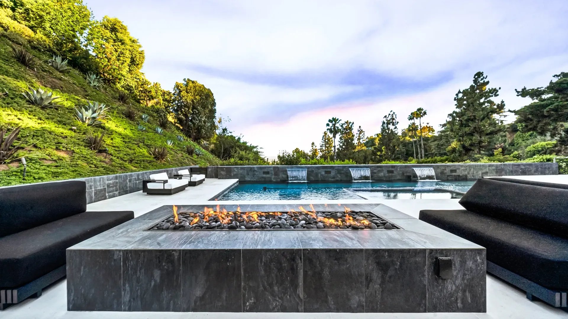 Luxury pool design and construction in Beverly Hills. Design and build by Westmod.