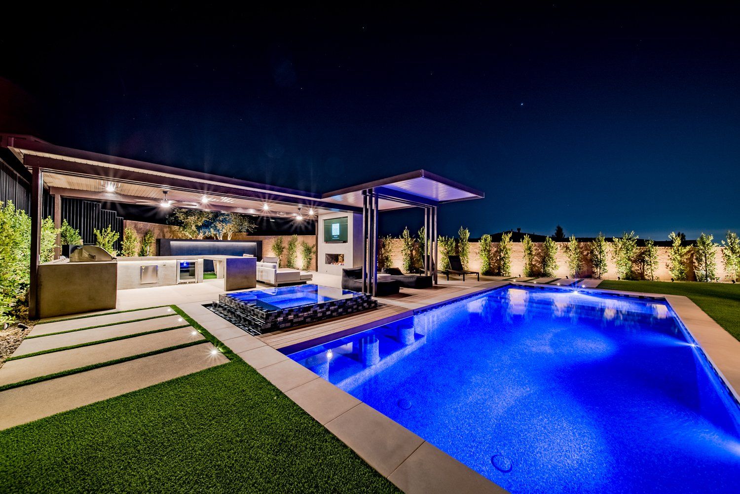 Luxury Swimming pool in Porter Ranch, CA. Luxury Swimming pool in Porter Ranch, CA.