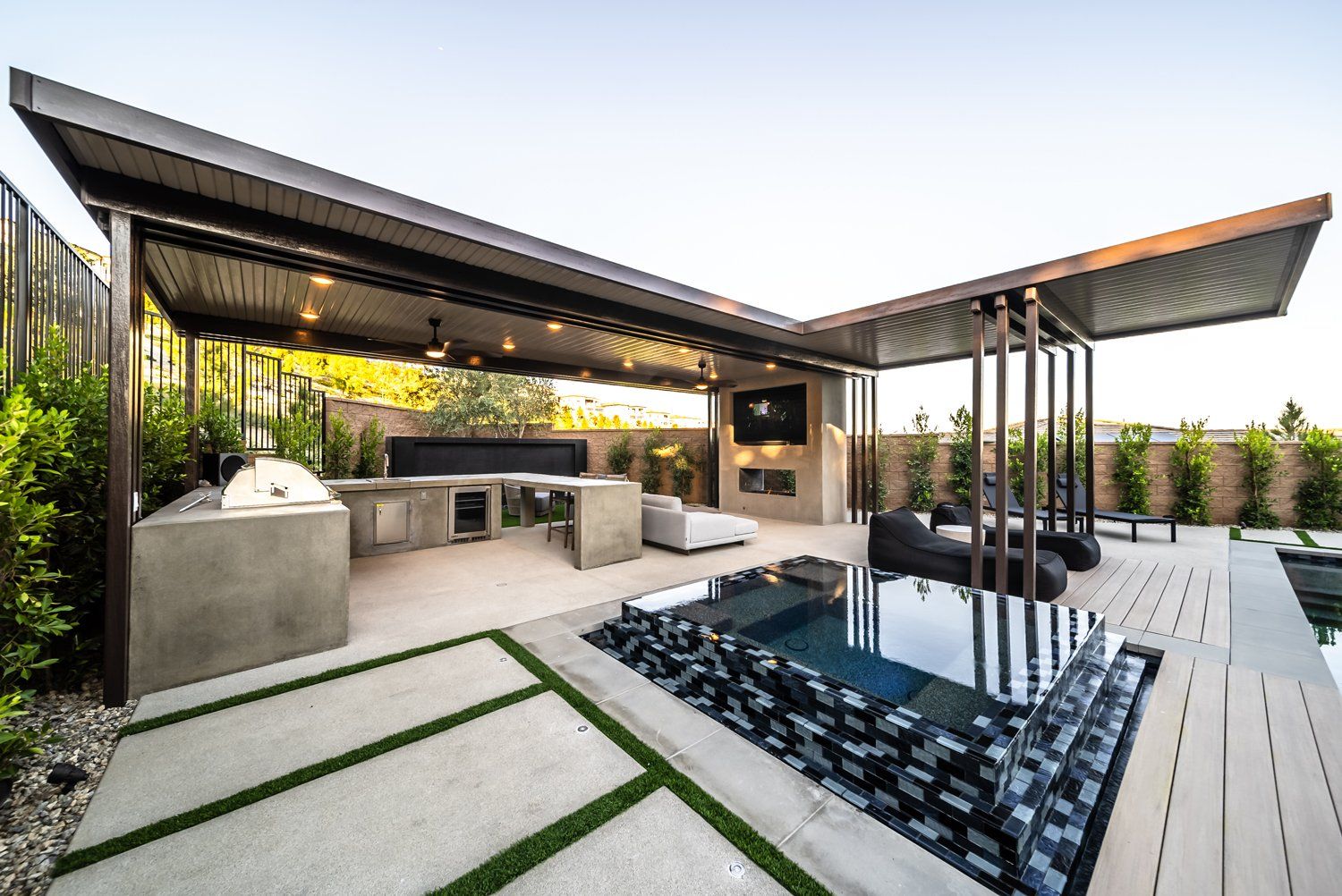 Luxury Swimming pool in Porter Ranch, CA.