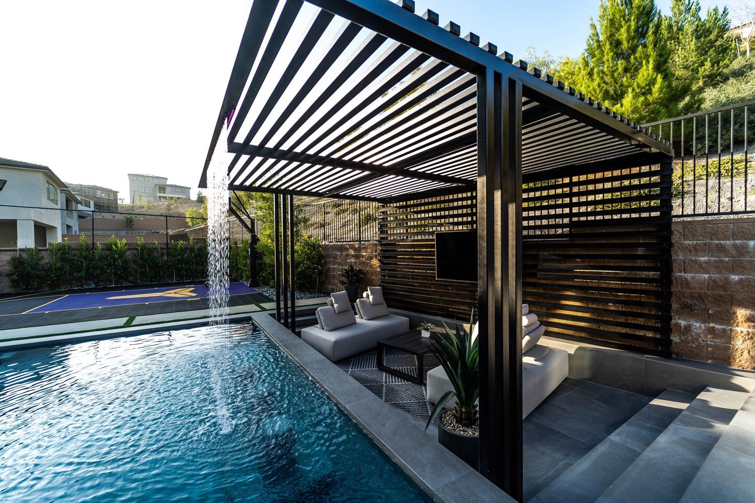 Luxury Swimming pool in Porter Ranch, CA.