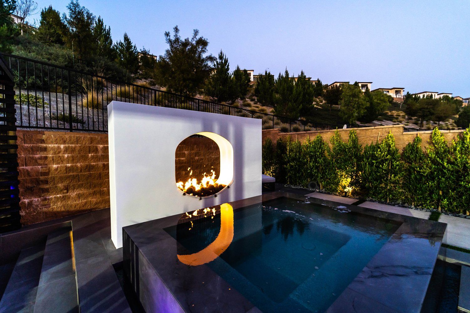 Luxury Swimming pool in Porter Ranch, CA.