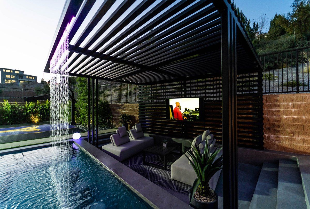 Luxury Swimming pool in Porter Ranch, CA.
