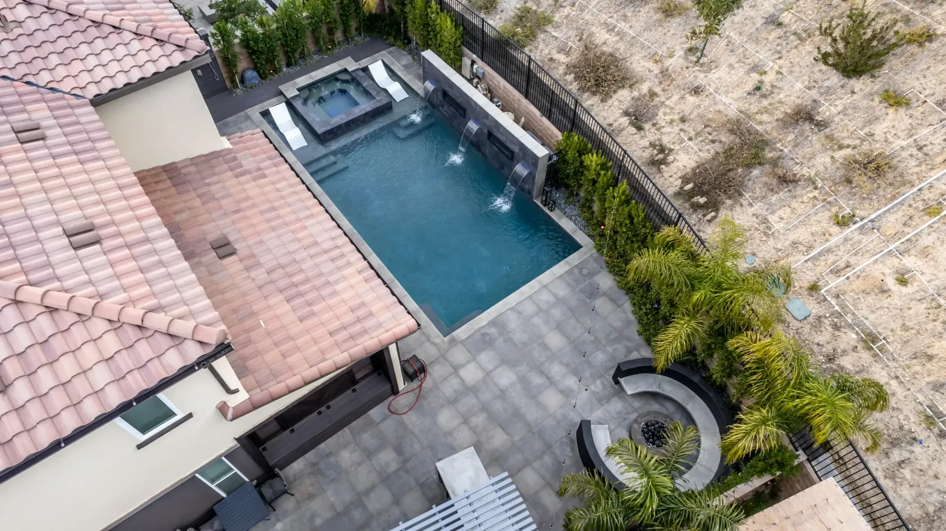 Luxury Swimming pool in Porter Ranch, CA.