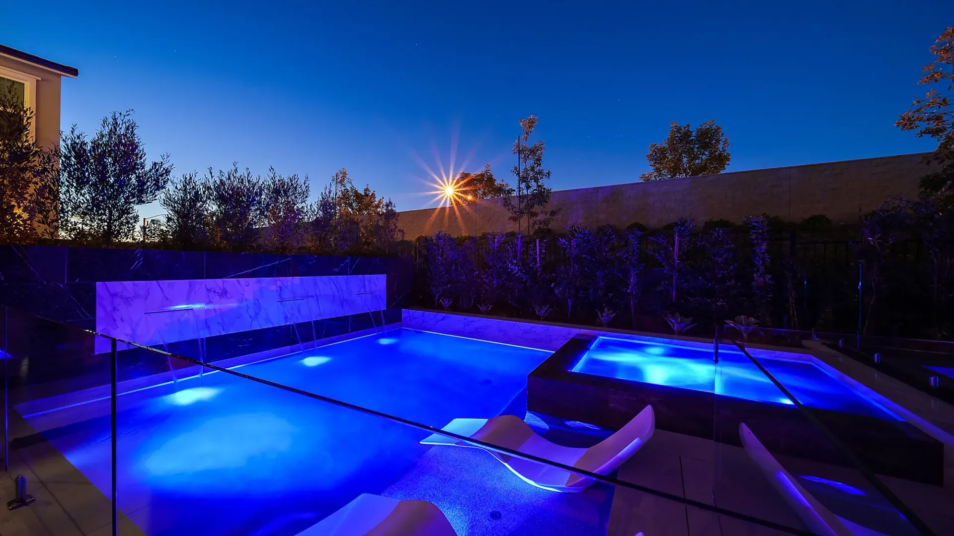 Luxury Swimming pool in Lake Forest, CA