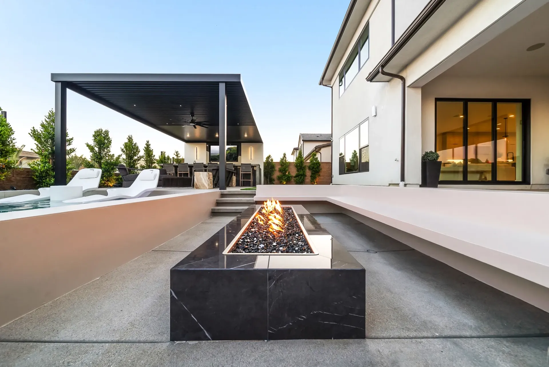 Luxury pool and outdoor living space in Porter Ranch, CA. Design and construction by Westmod.