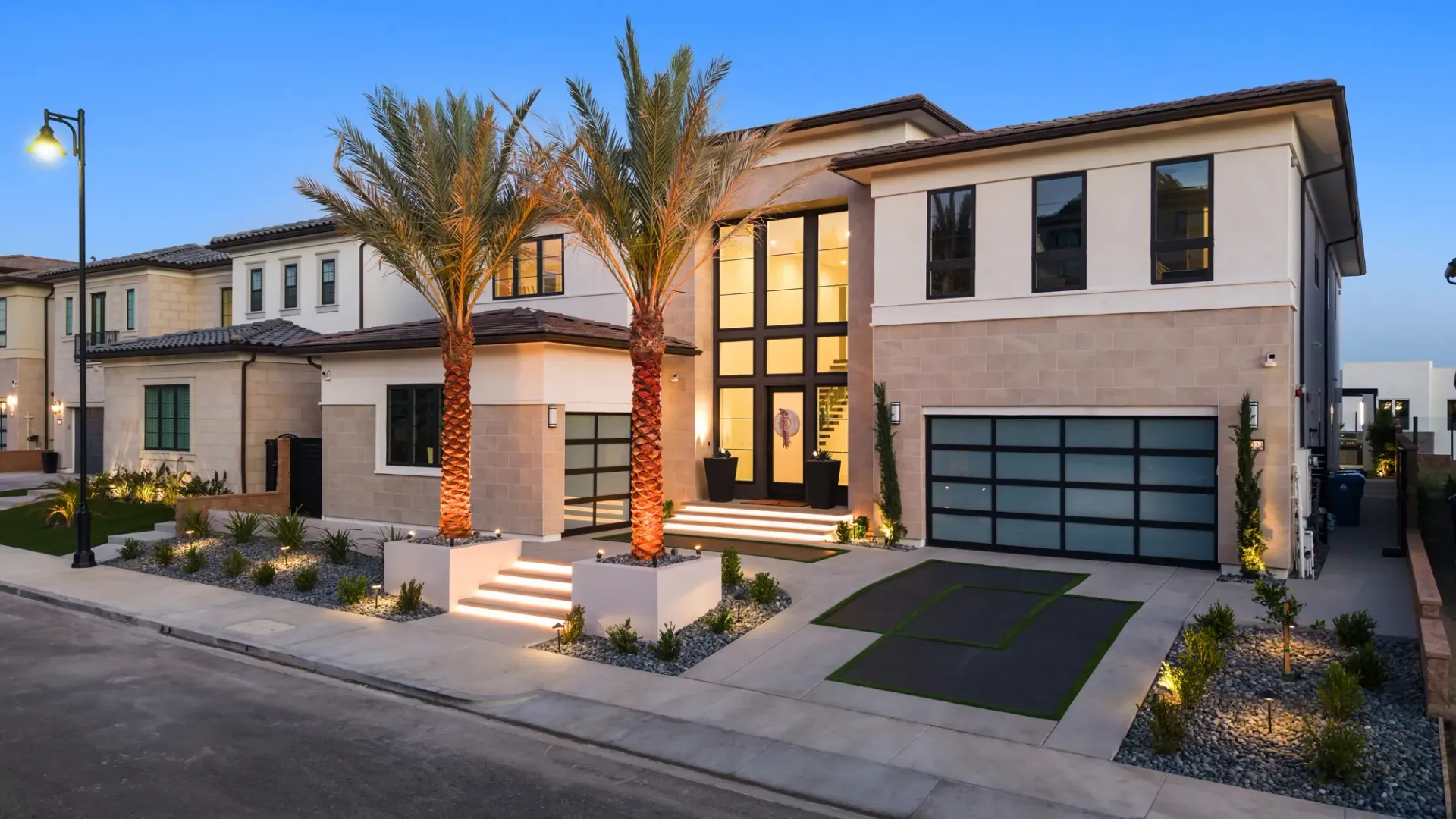 Luxury pool and outdoor living space in Porter Ranch, CA. Design and construction by Westmod.