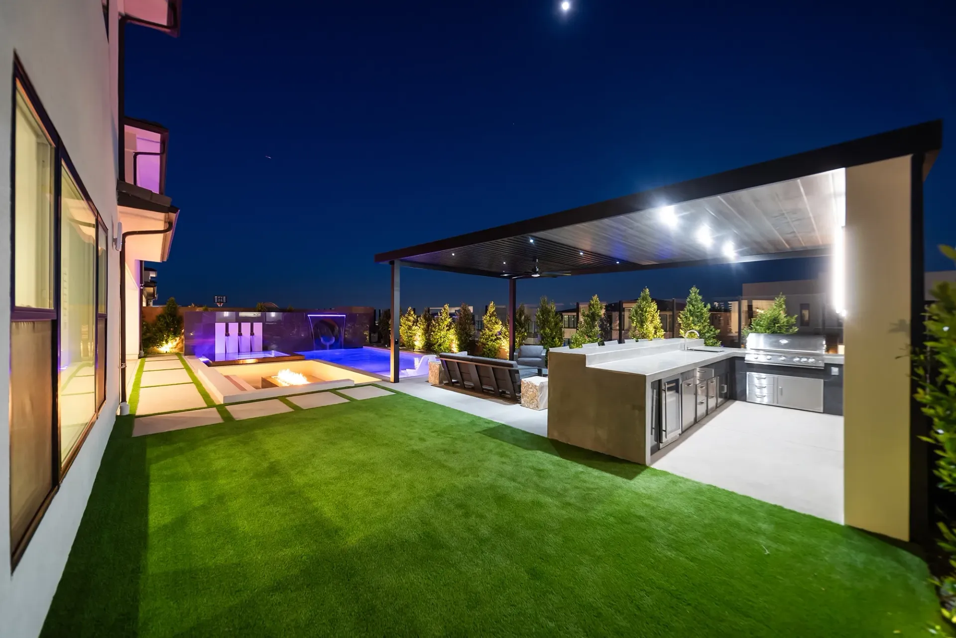 Luxury pool and outdoor living space in Porter Ranch, CA. Design and construction by Westmod.