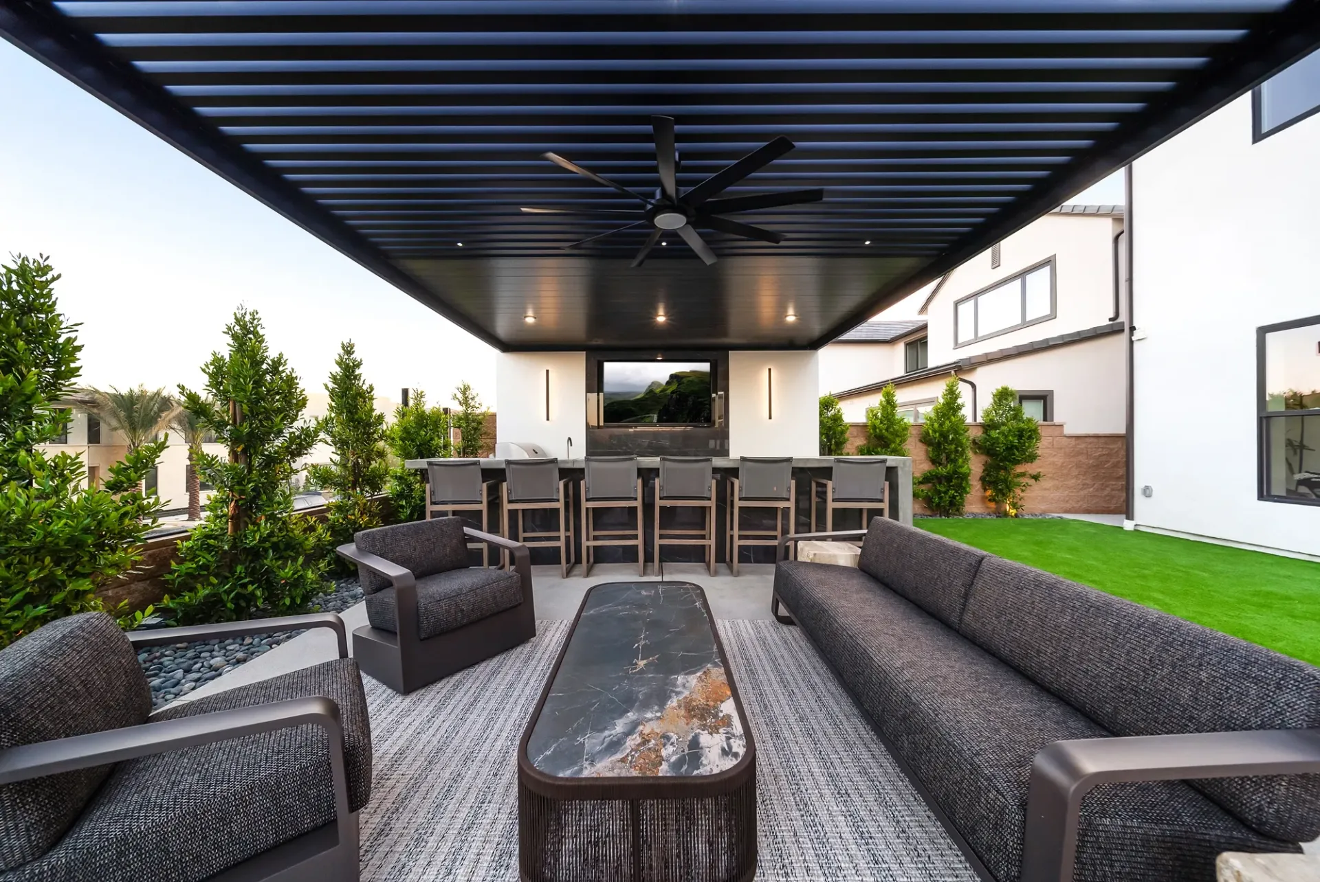 Luxury pool and outdoor living space in Porter Ranch, CA. Design and construction by Westmod.