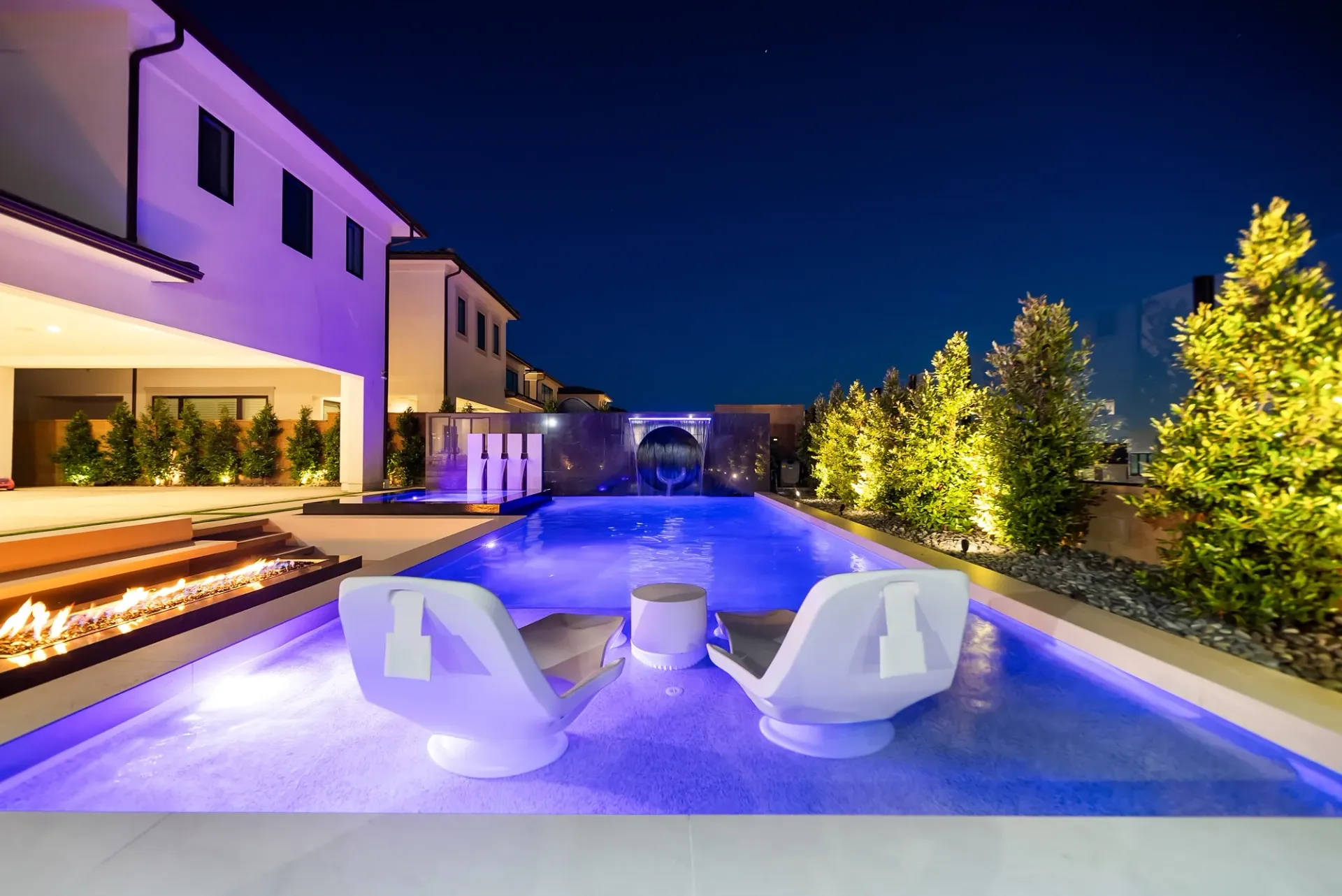 Luxury pool and outdoor living space in Porter Ranch, CA. Design and construction by Westmod.