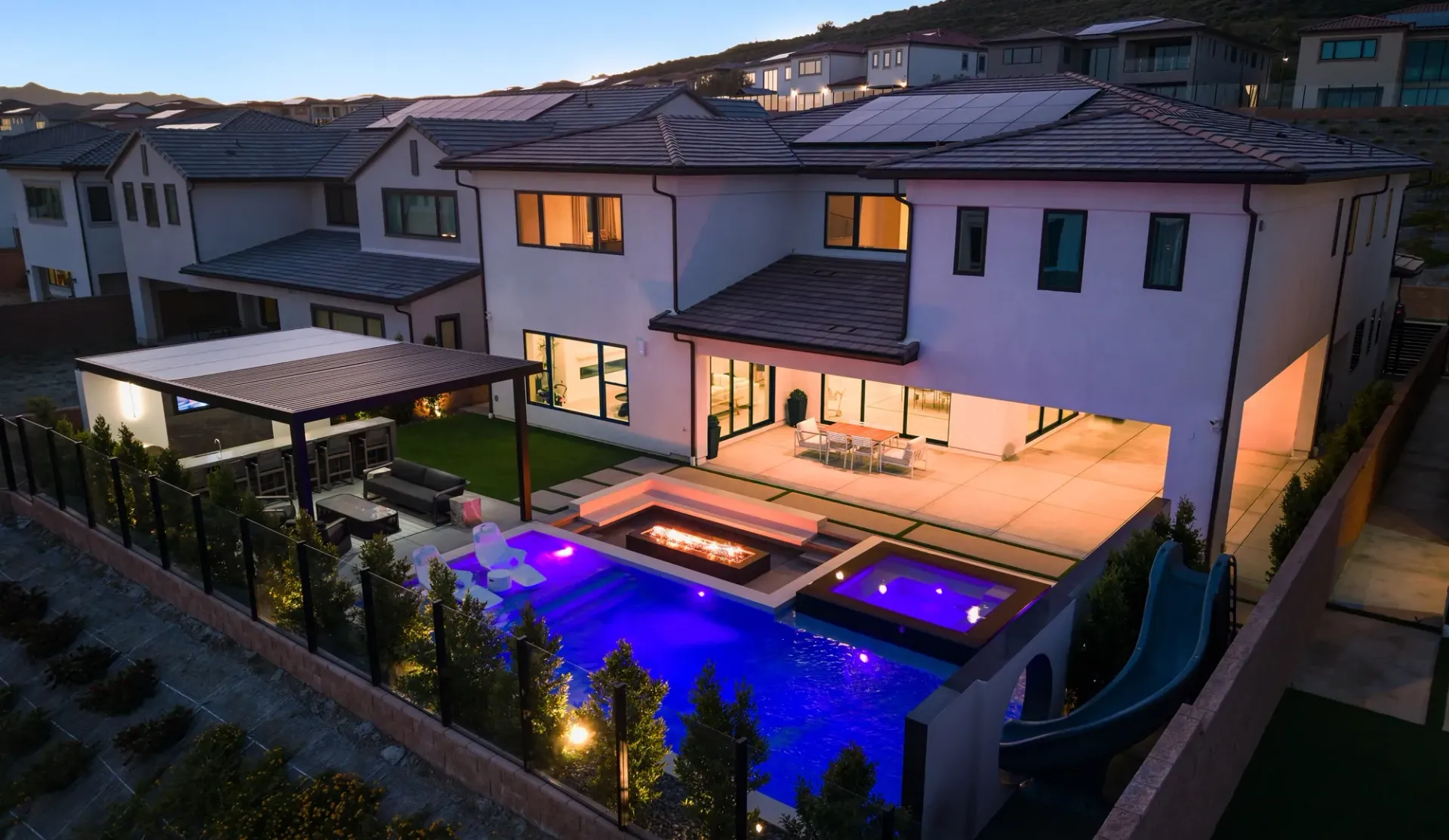 Luxury pool and outdoor living space in Porter Ranch, CA. Design and construction by Westmod.