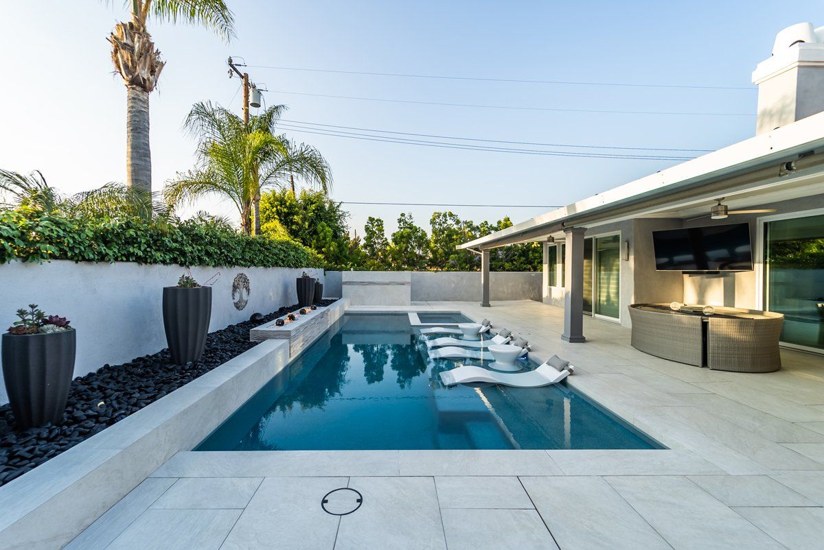 Luxury Swimming pool in Villa Park, CA.